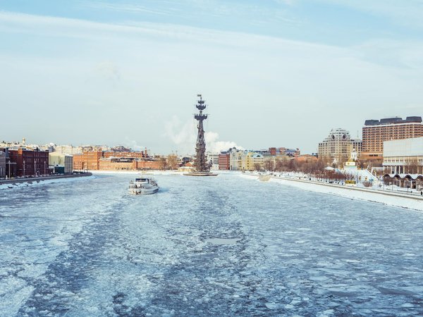 Step Back in Time: Your Ultimate Guide to Experiencing an Authentic Victorian Christmas Market in the UK